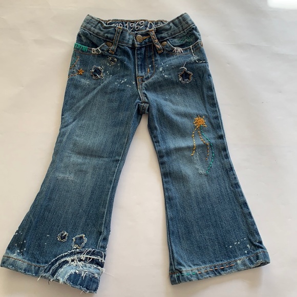 Gap Kids Embroidered Stars Rainbow Boho Flare Jeans Size 3 - Picture 1 of 9